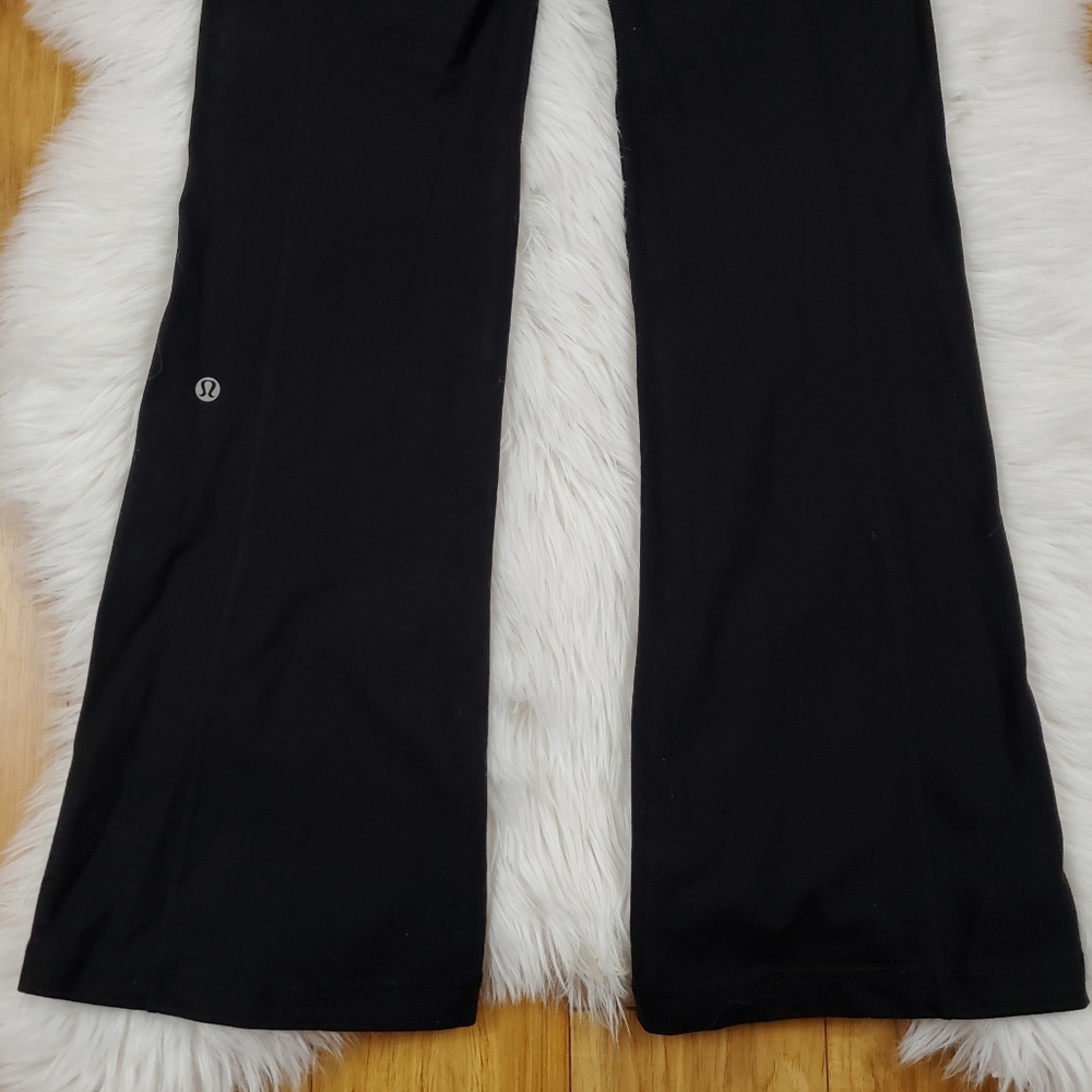 Lululemon Groove Reversible Yoga Pants - Picture 8 of 11